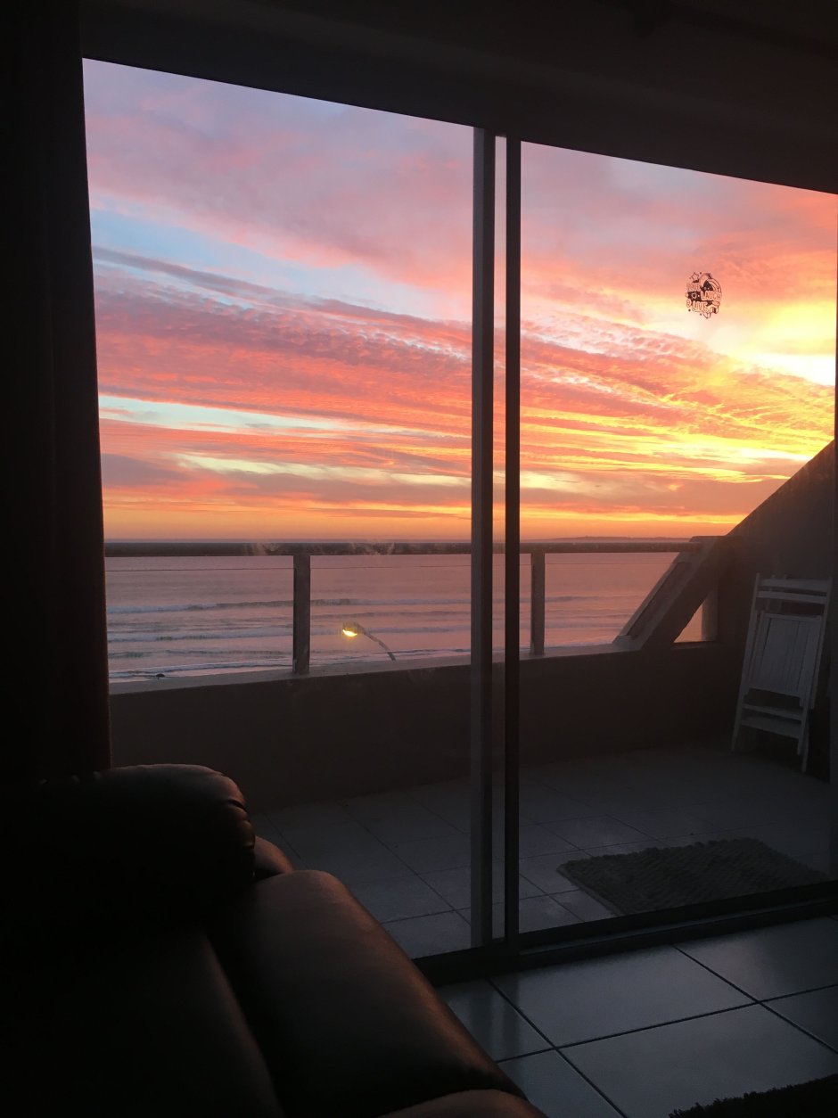 Вид из окна рассвет