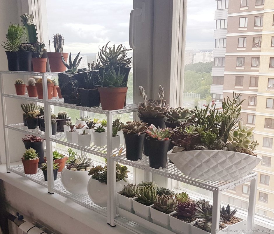 Подставка для цветов на балкон