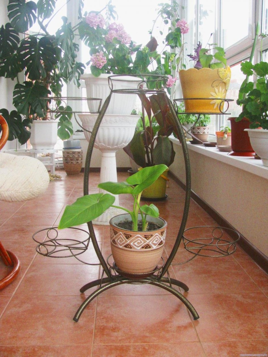 Подставка для цветов на подоконник деревянная