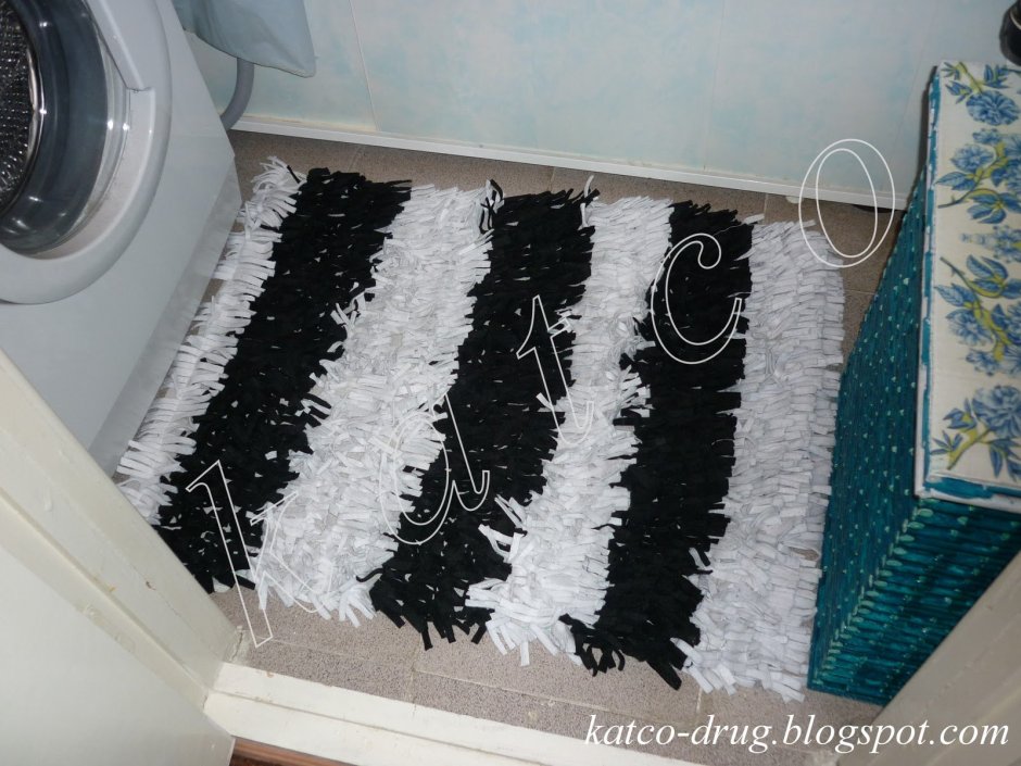 Коврик для ванной из трикотажной пряжи