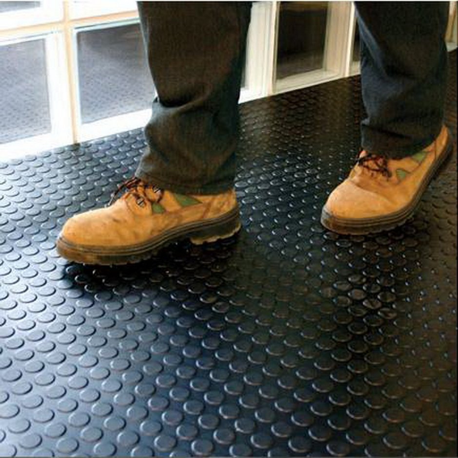 Резиновый настил на пол