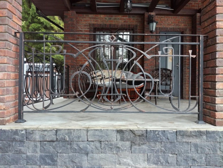 Кованые ограждения для террасы