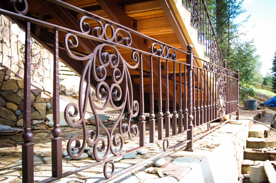 Кованые ограждения для балкона