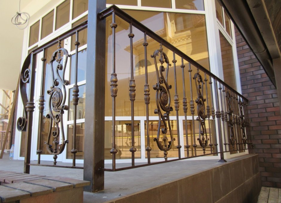 Кованые ограждения для балкона