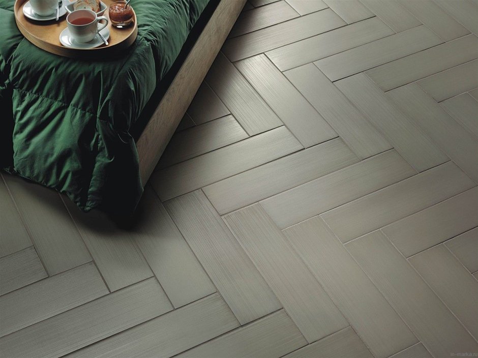 Плитка напольная елочкой