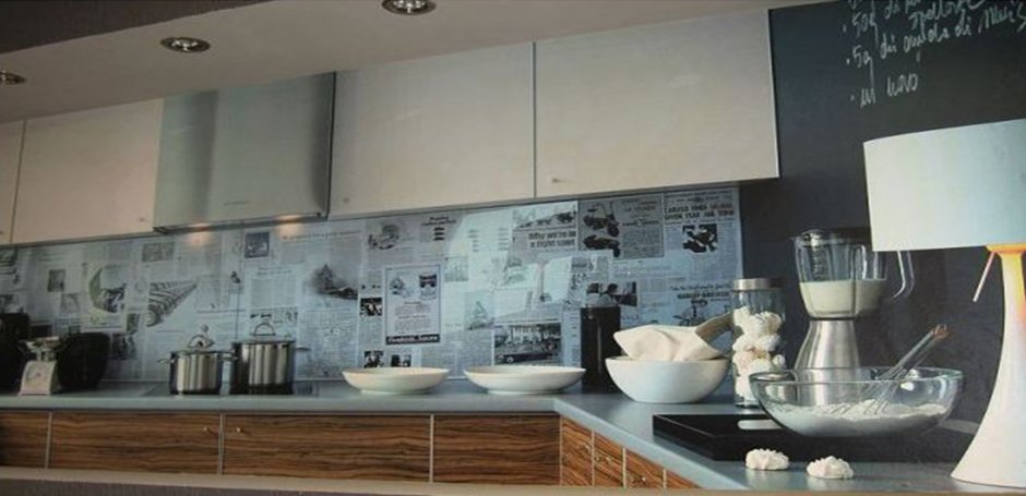 Стеклянный фартук для кухни под дерево