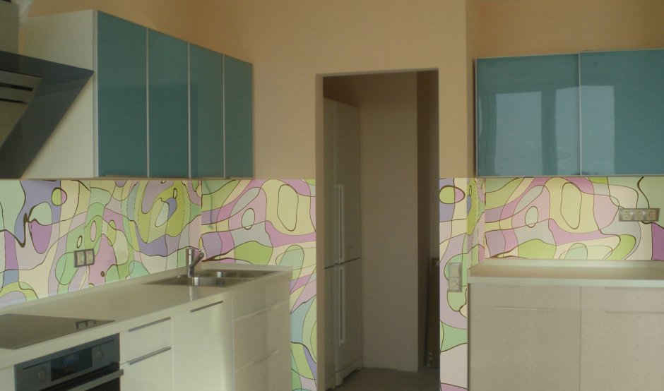 Клеящиеся кирпичики на стену