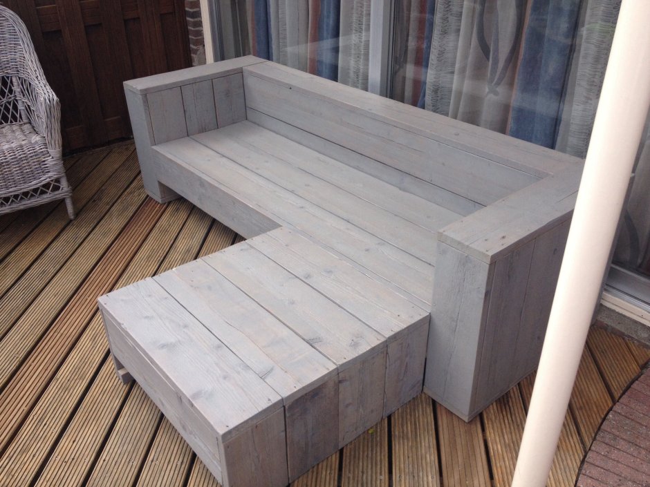 Уличная мебель в стиле лофт