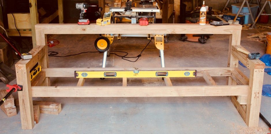 Садовый диван из бруса