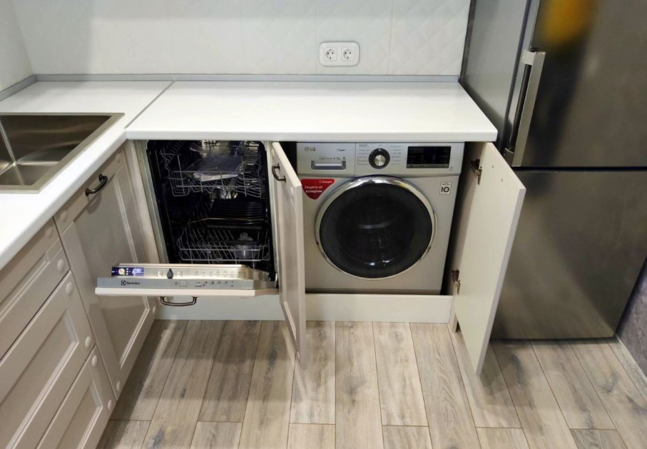 LG встраиваемая стиральная машина встроенная 60 см