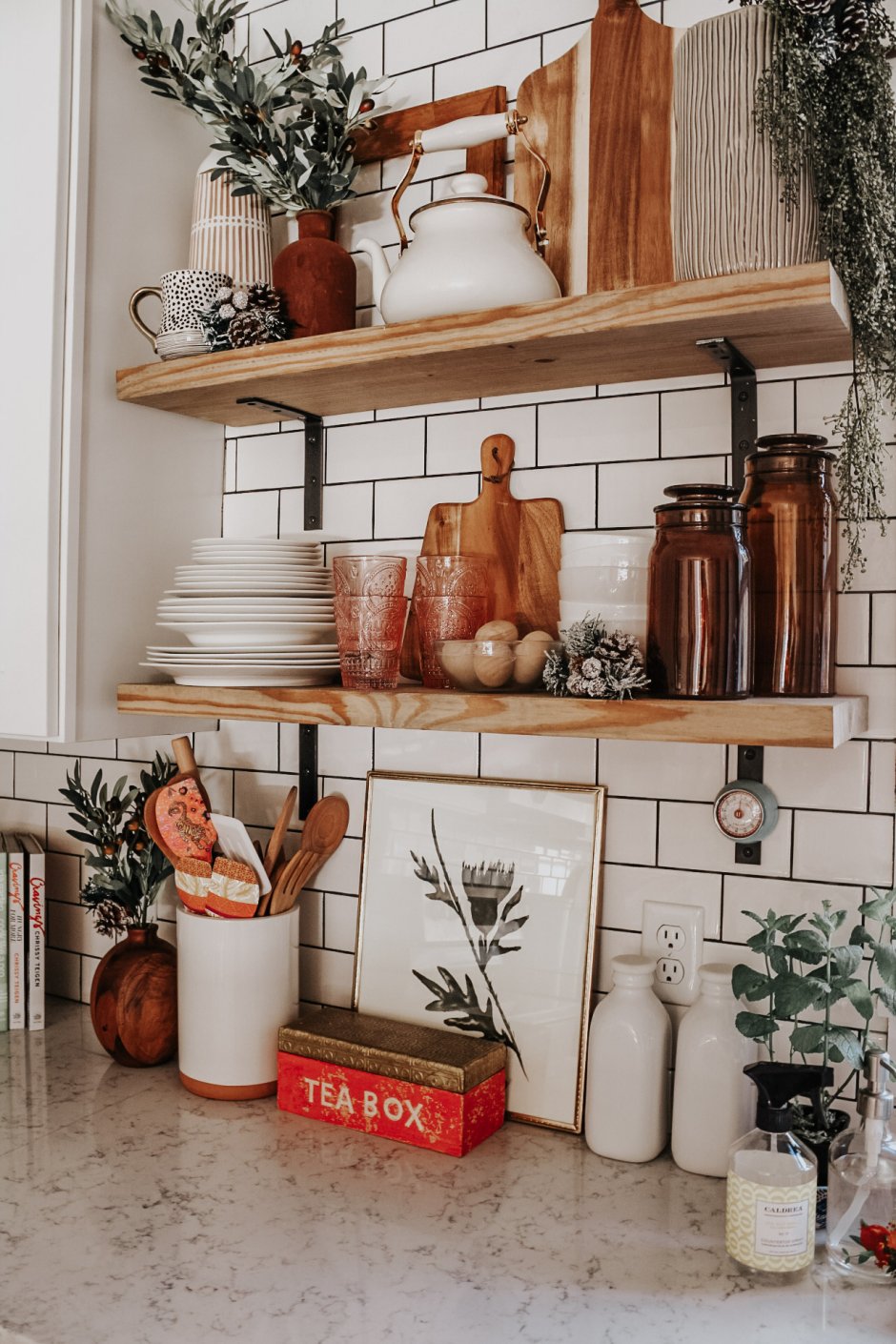 Посуда для кухни в скандинавском стиле