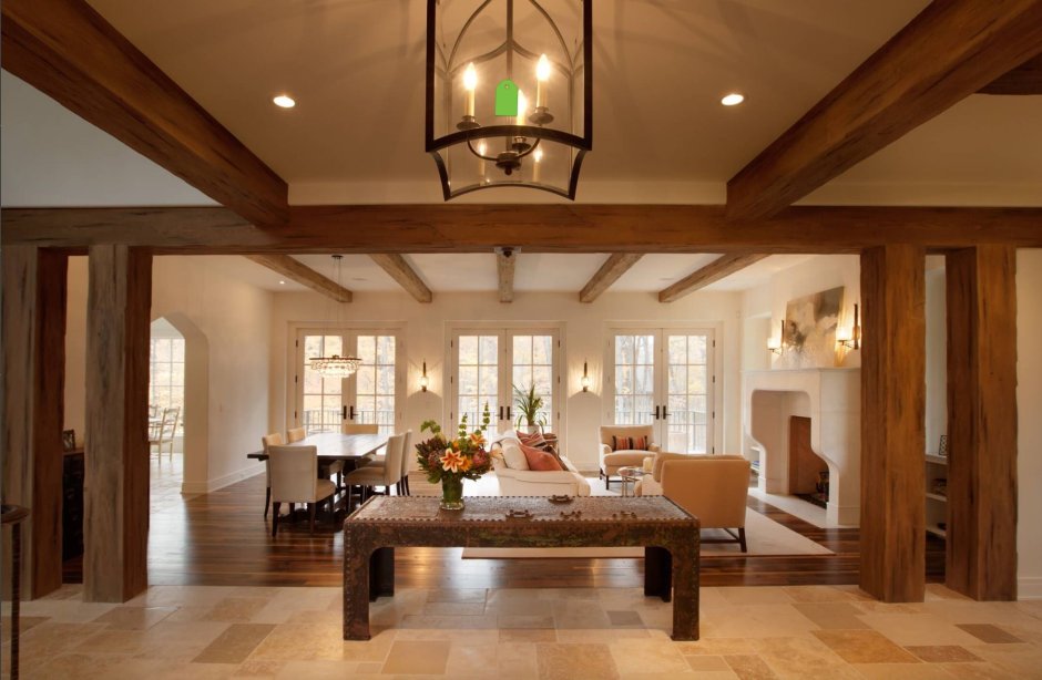 Освещение магазина с балками