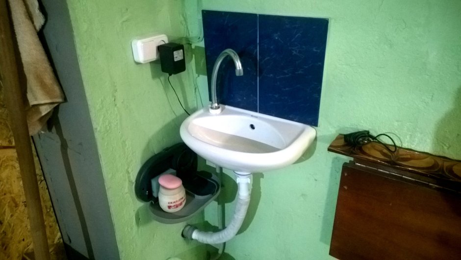 Мини умывальник в гараж