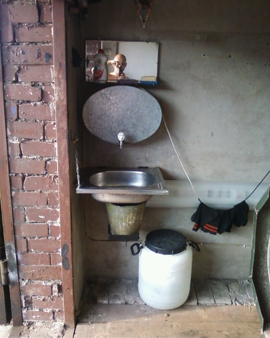 Самодельный рукомойник в гараж