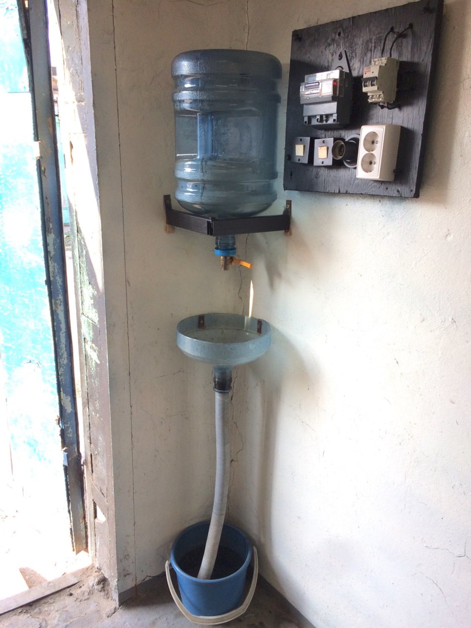 Гаражный рукомойник