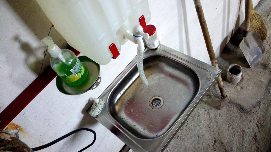 Умывальник в гараж