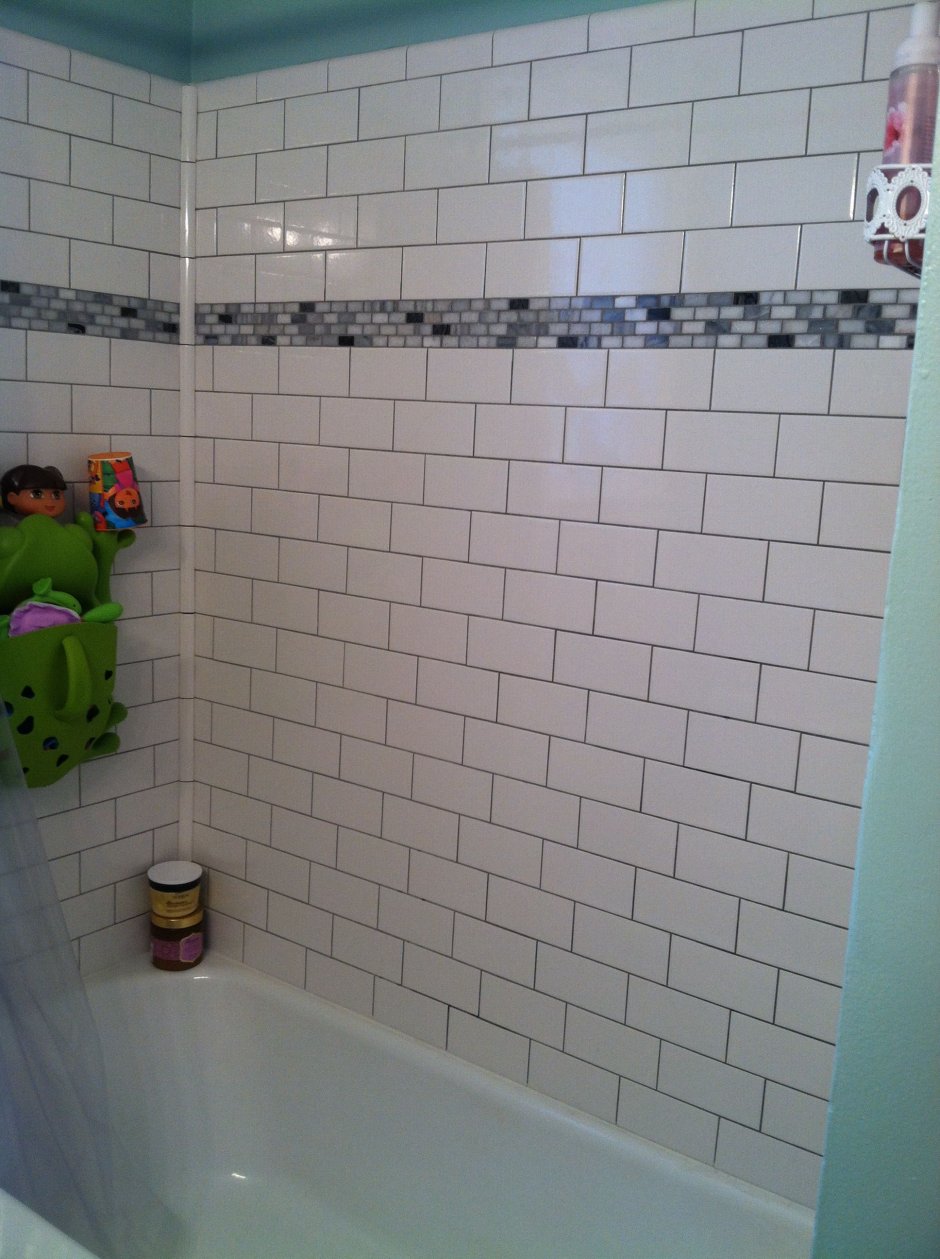 Зеркальная дверца в нишу