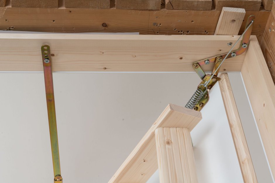 Чердачный потолочный люк Fakro 70х110