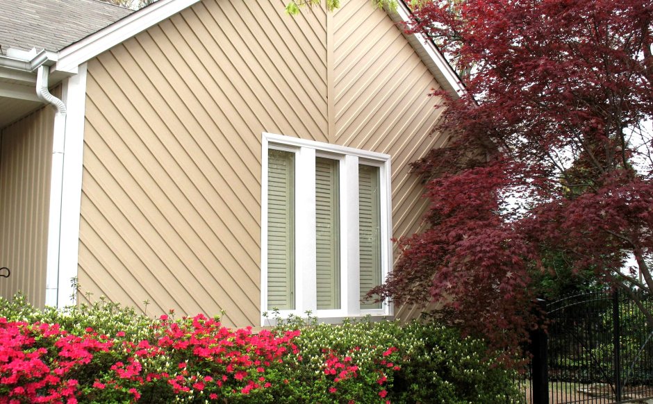 Сайдинг металлический вертикальный