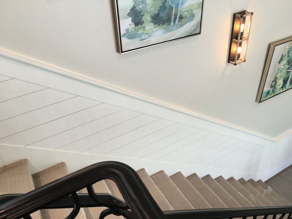 Уголок для ламината для ступеней