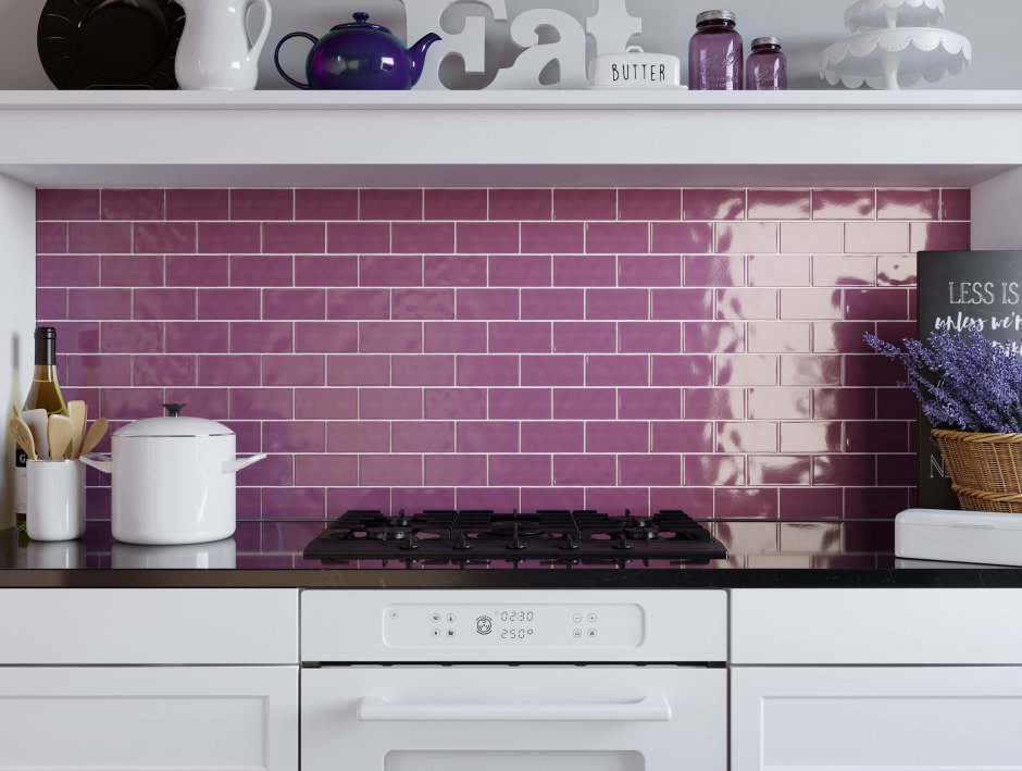 Фиолетовая кухня фартук из плитки