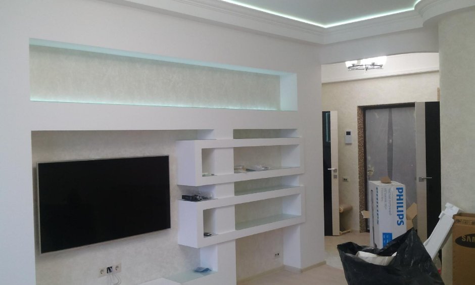 Гипсокартонный короб на стене