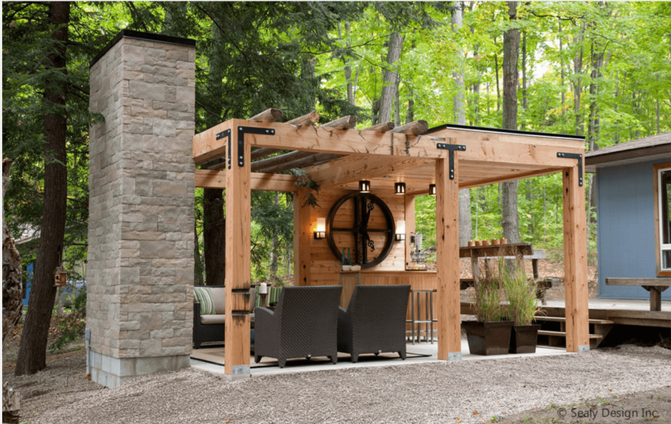 Двухэтажная беседка с мангалом