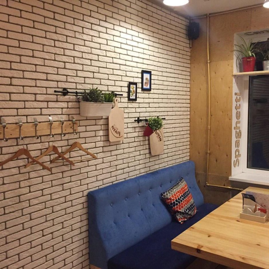 Гипсовый кирпич в интерьере