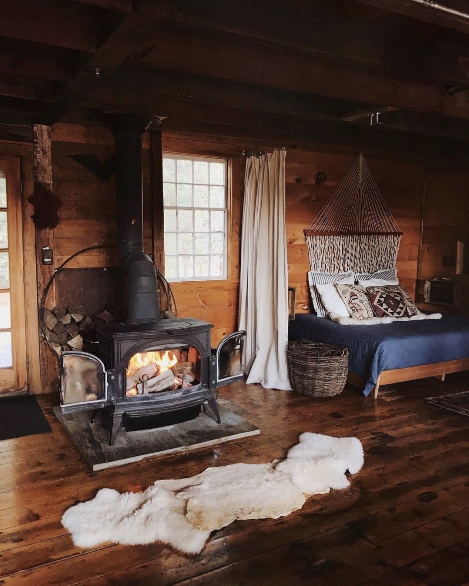 Уютный деревенский домик с печкой