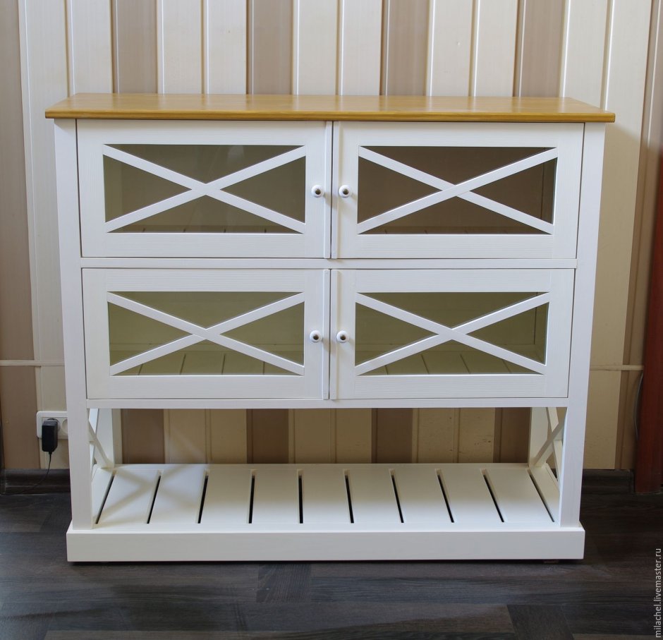 Комод деревянный