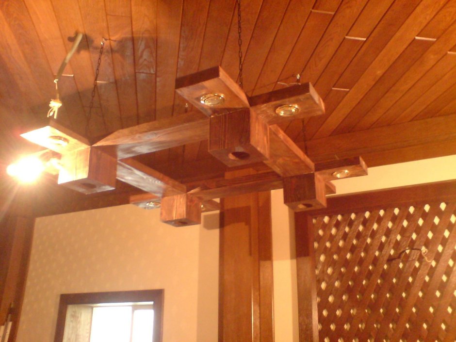 Люстра брусок