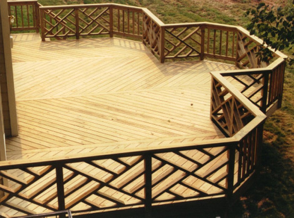 Деревянные ограждения для беседки