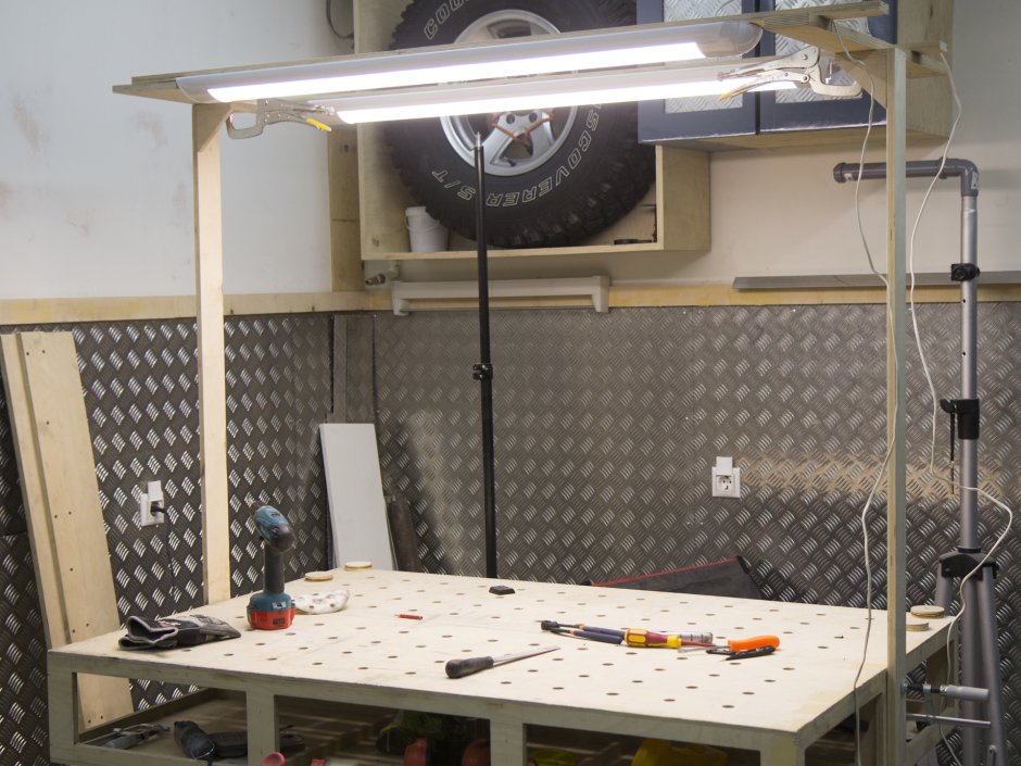 Светильник из стеклянной банки