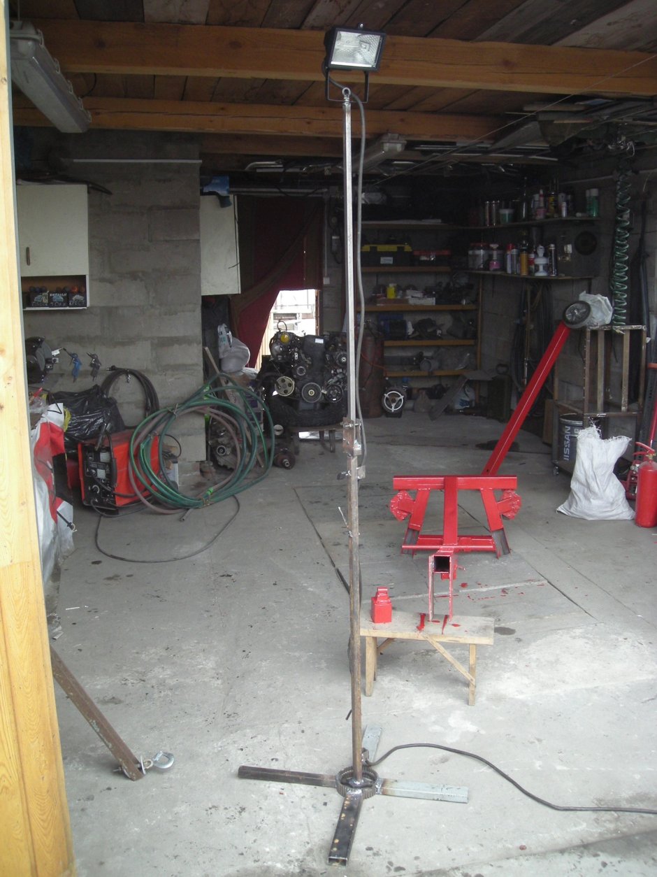 Лампочка в гараже