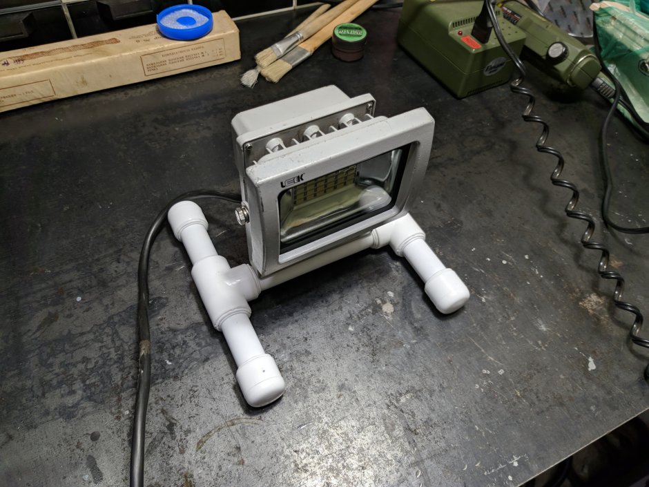 Самодельная светодиодная лампа на 12 вольт