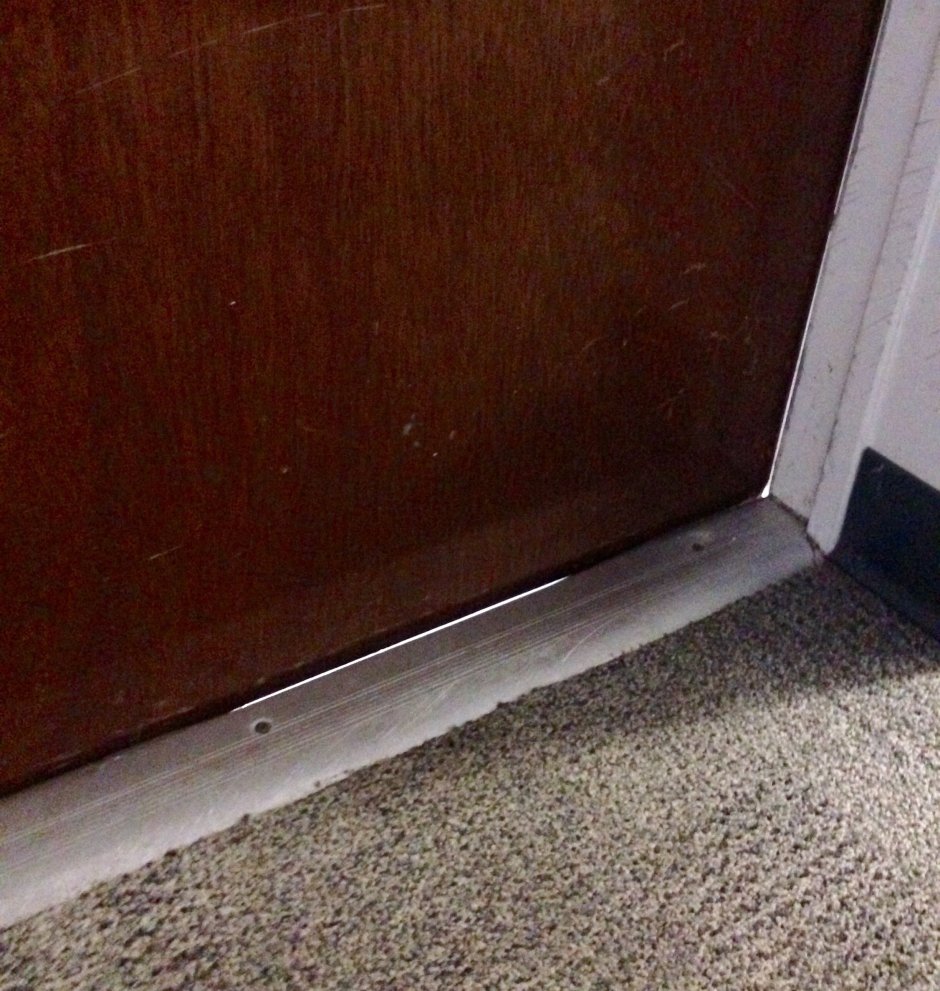 Порог для входной двери