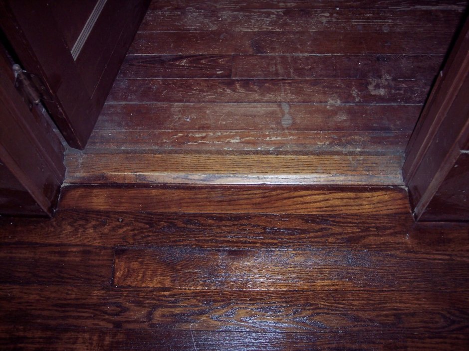 Дверной порог входной