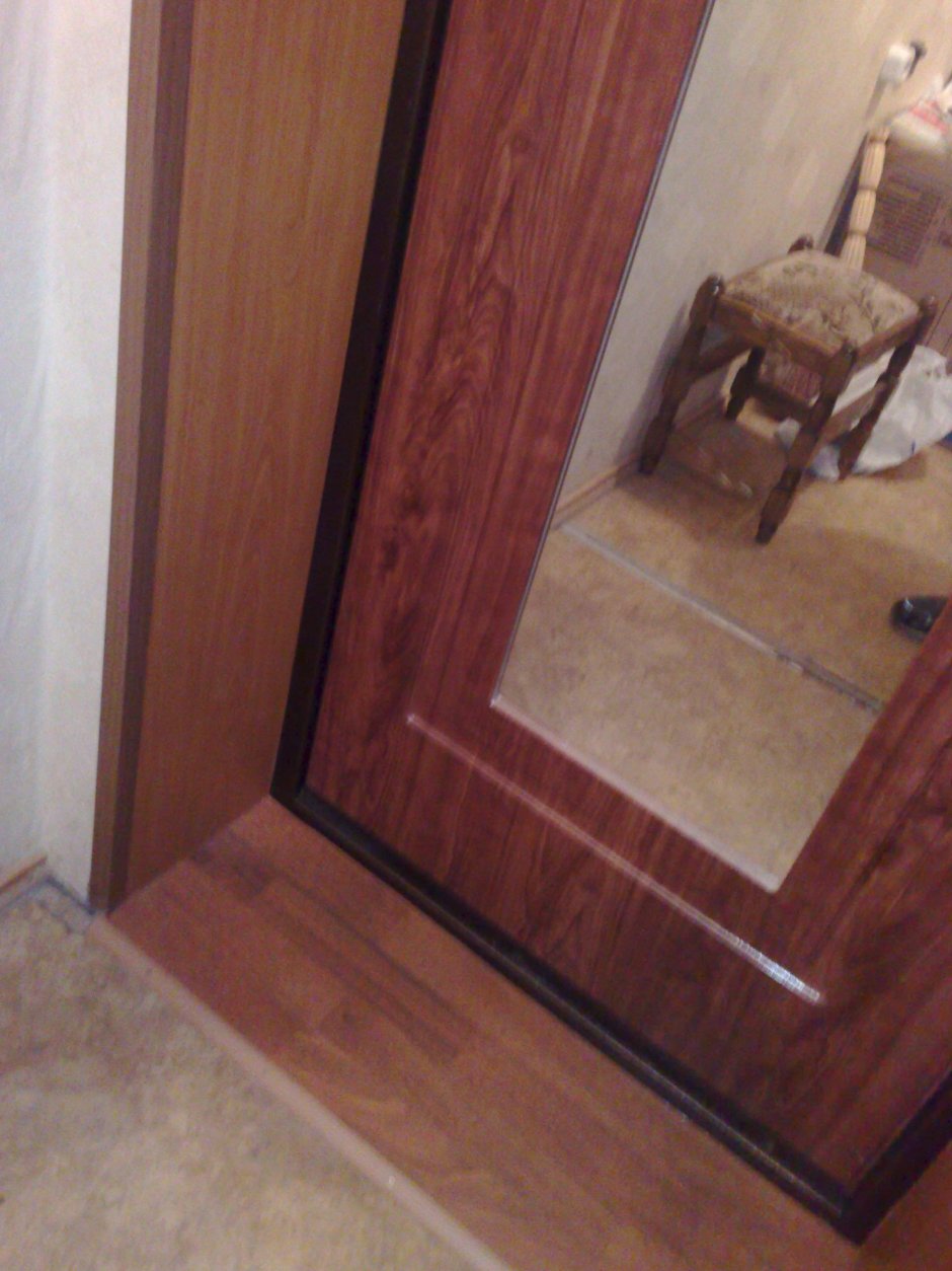 Отделка порога входной двери