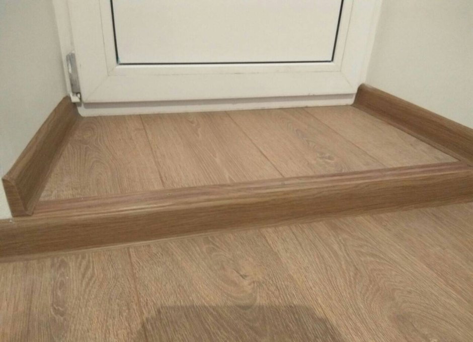 Аргус нержавеющий порог