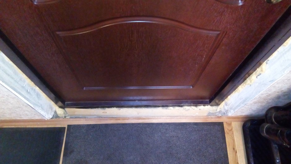 Алюминиевый порог входной двери 100х100