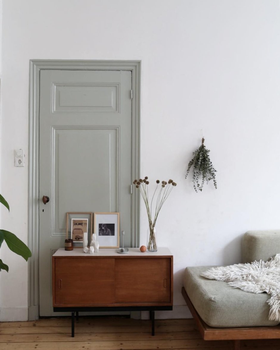 Цветные шкафы в интерьере