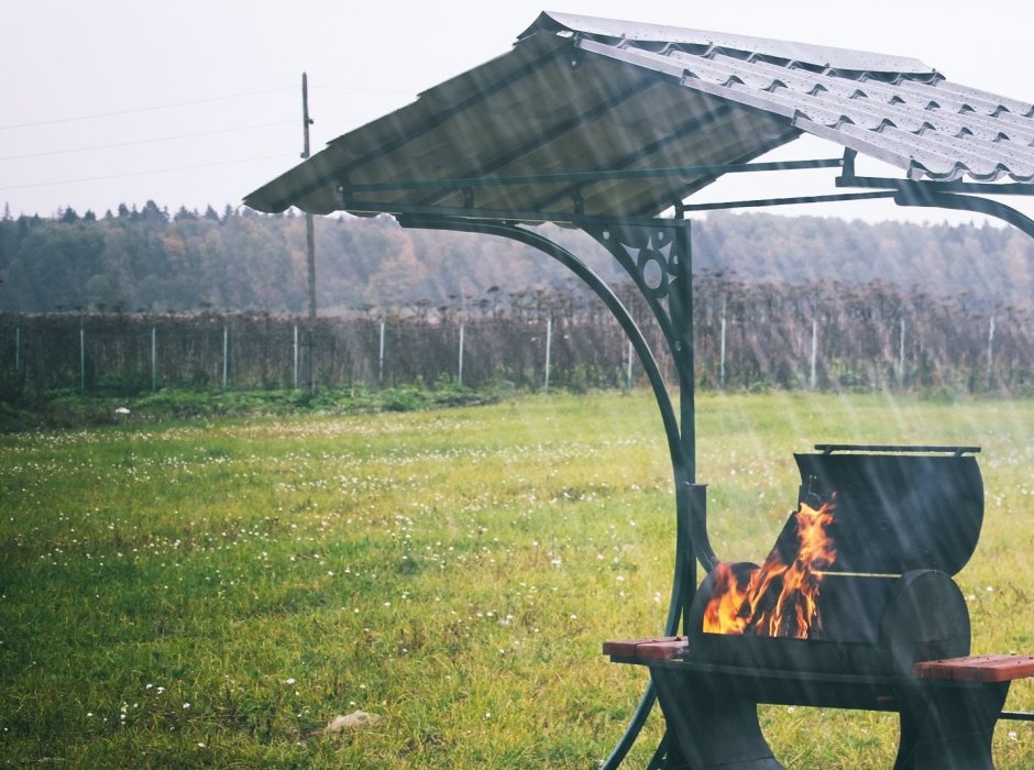 Навесы из поликарбоната для мангала