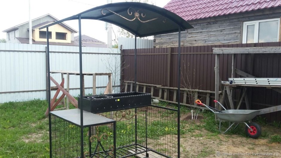 Кованый мангал с крышей "очаг плюс