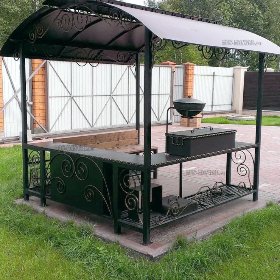 Деревянная уличная кухня