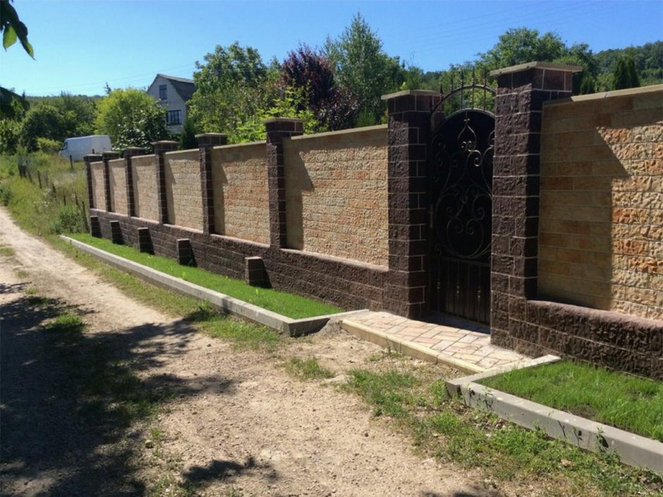 Каменный забор Франция 1940