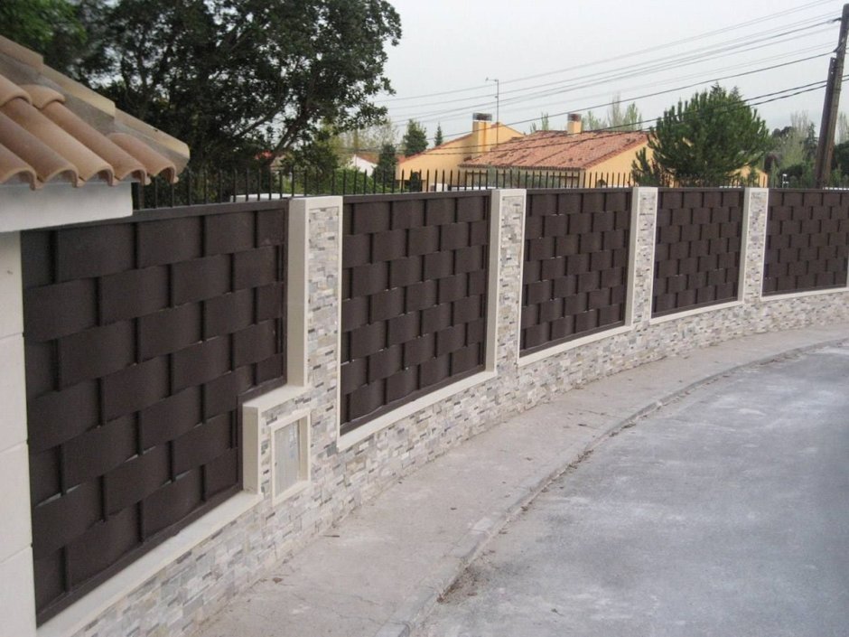 Отделка забора плиткой