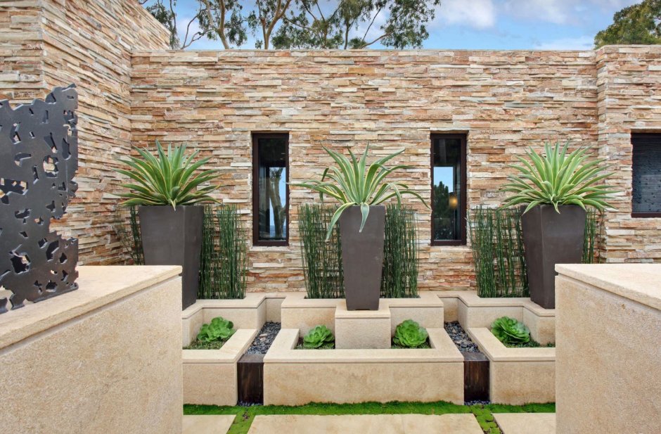 Современная отделка забора