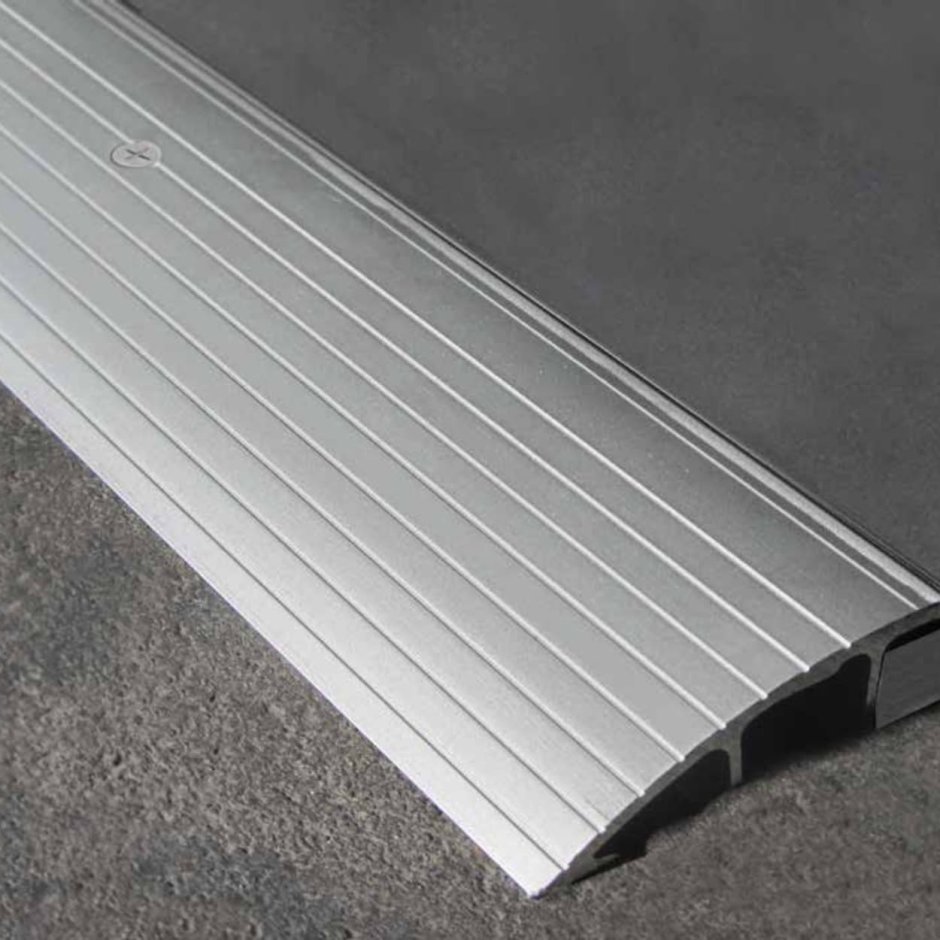 Резиновый порог для ковролина