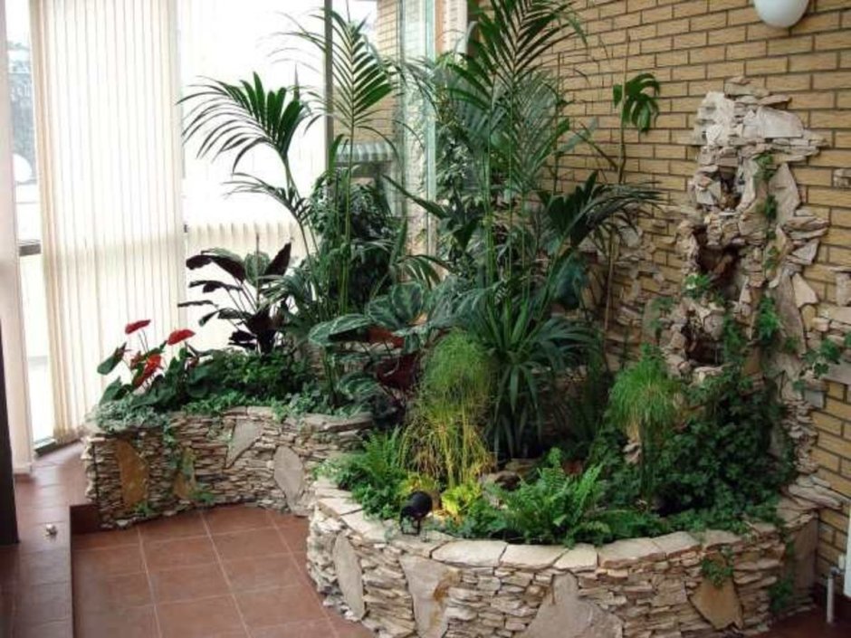 Комнатный зимний сад фонтанчик водопад