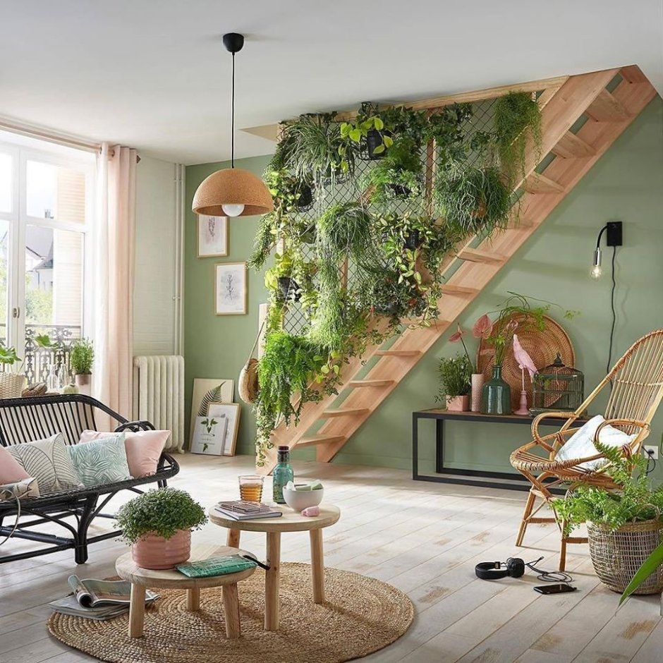 Озеленение лестниц в интерьере